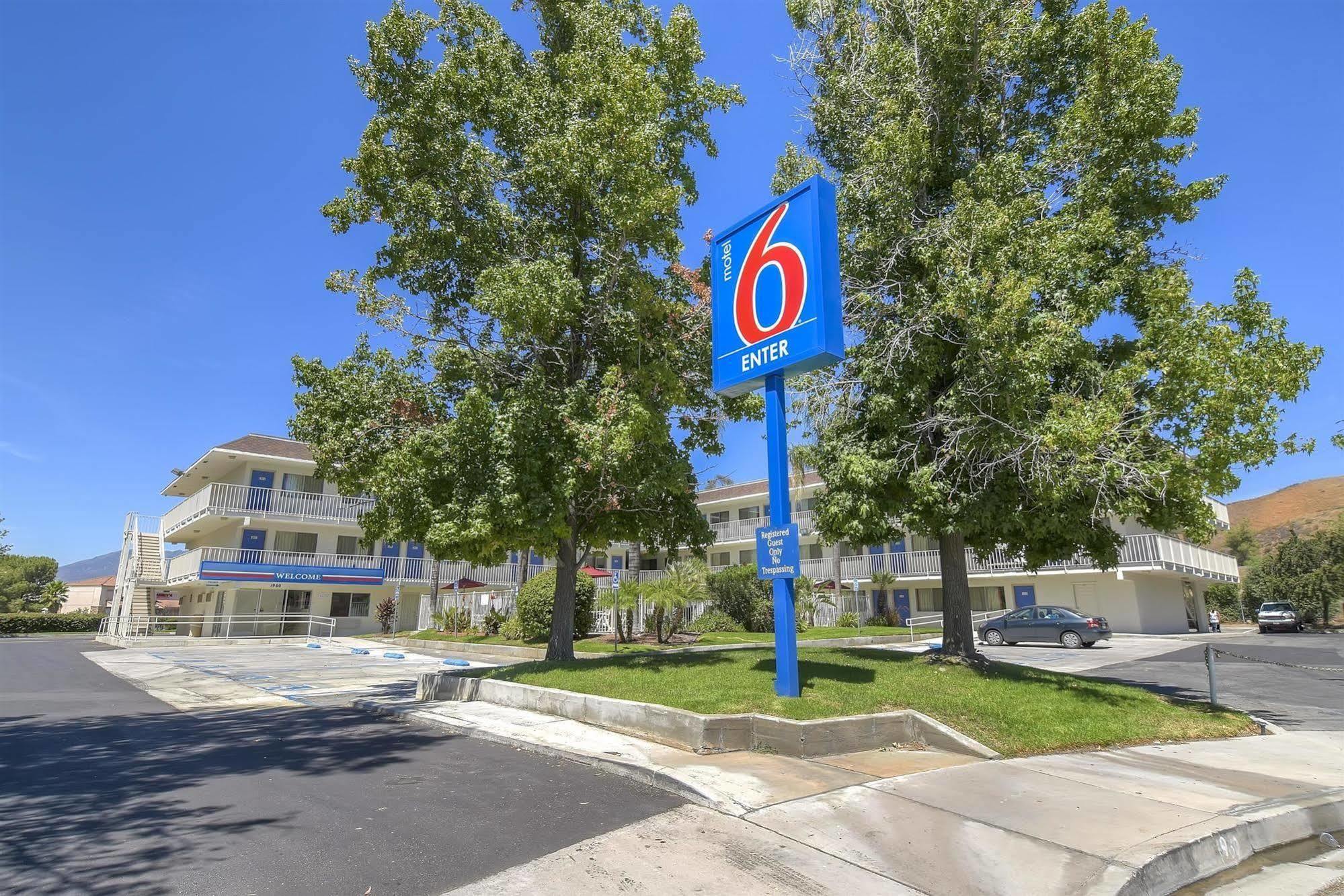 Hotel 6-san Bernardino, Ca - North