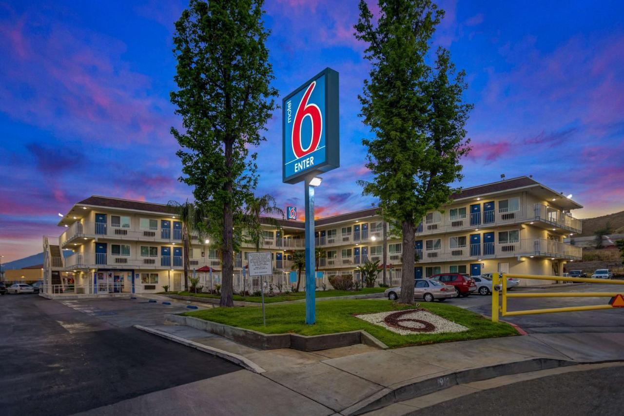 Hotel 6-san Bernardino, Ca - North Serrano Village