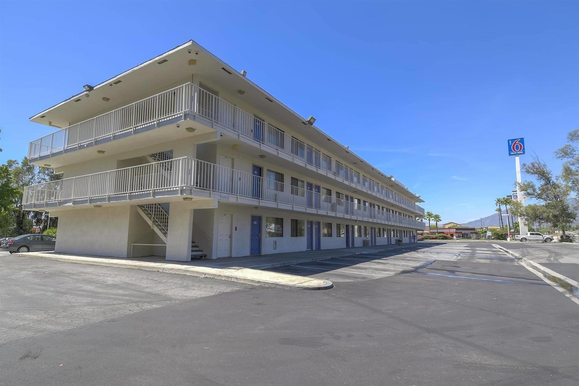 6-san Bernardino, Ca - North Serrano Village