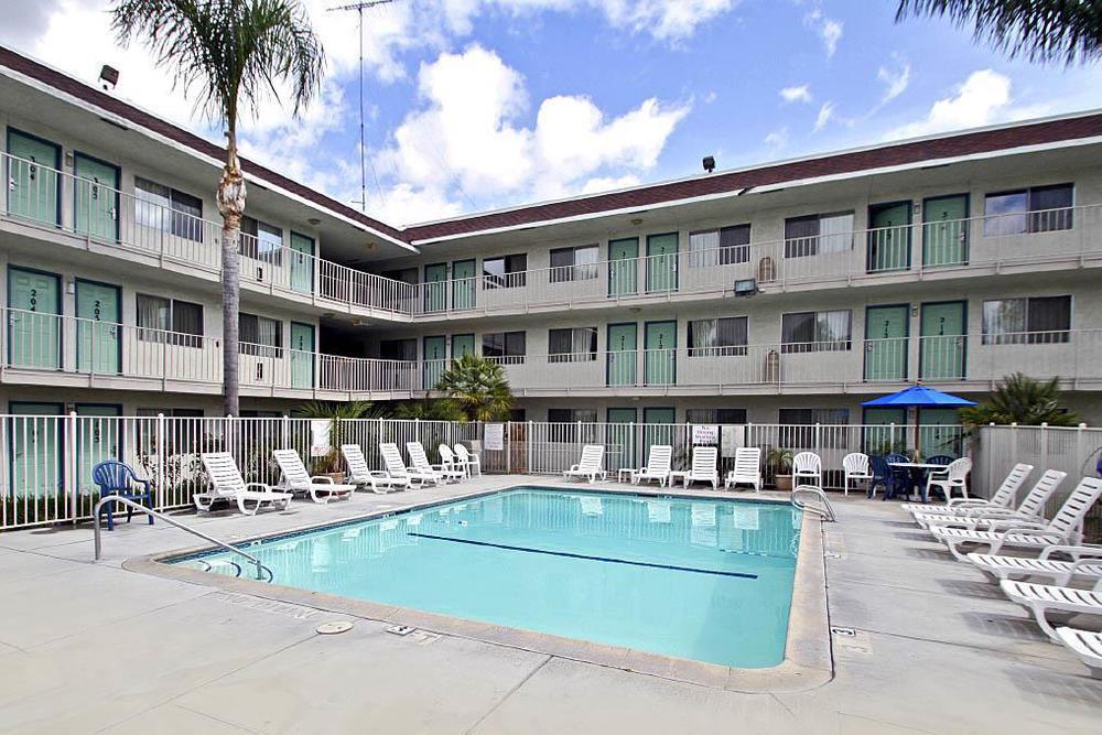 6-san Bernardino, Ca - North Serrano Village